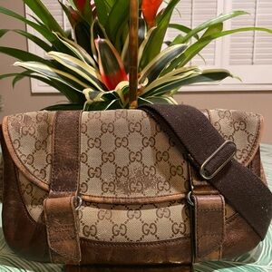 Authentic - Vintage GUCCI leather and canvas bum/sling bag